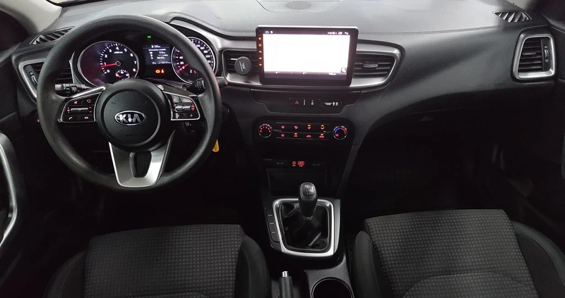 Kia Ceed cena 52800 przebieg: 119000, rok produkcji 2019 z Ślesin małe 379